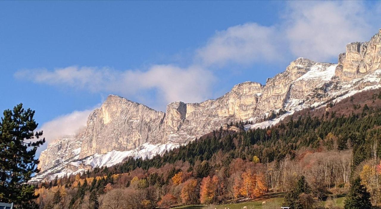 Appartement De Plain-Pied En Montagne Avec Vue Merveilleuse Sur Le Massif De Belledonne Saint Bernard du Touvet Dış mekan fotoğraf
