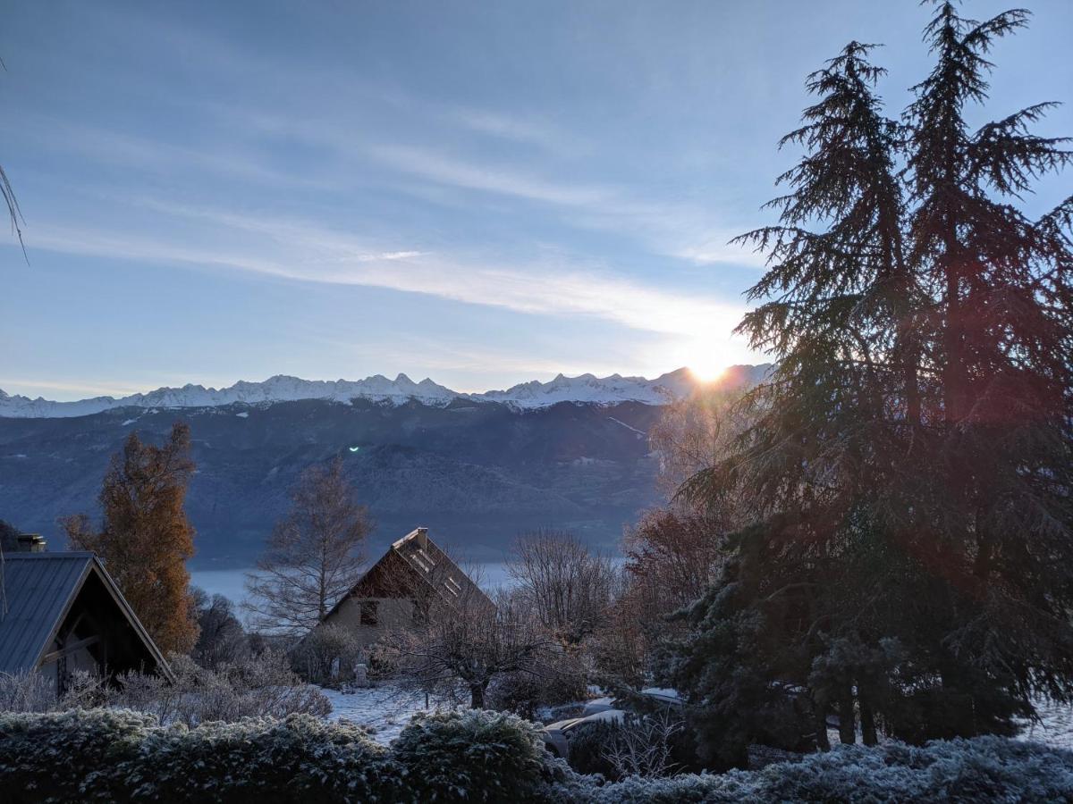 Appartement De Plain-Pied En Montagne Avec Vue Merveilleuse Sur Le Massif De Belledonne Saint Bernard du Touvet Dış mekan fotoğraf